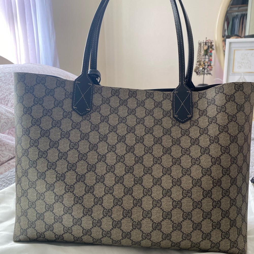 GG Supreme Monogram Tote